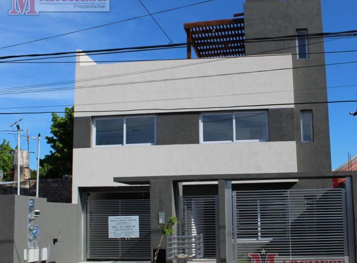 Casa · 95m² · 3 Ambientes · 1 Cochera