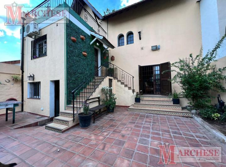 Casa · 160m² · 3 Ambientes · 1 Cochera