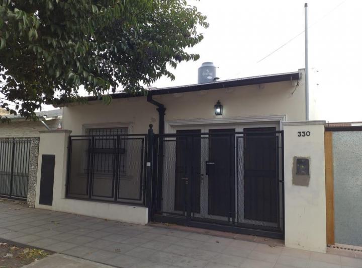 Casa · 200m² · 6 Ambientes