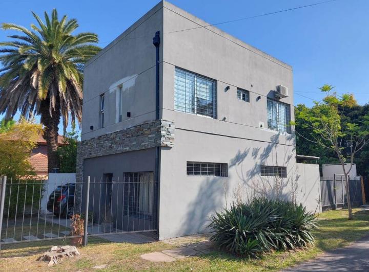 Casa · 150m² · 5 Ambientes · 1 Cochera
