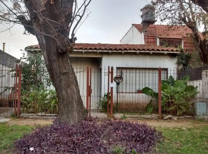 Casa · 80m² · 2 Dormitorios · 1 Cochera
