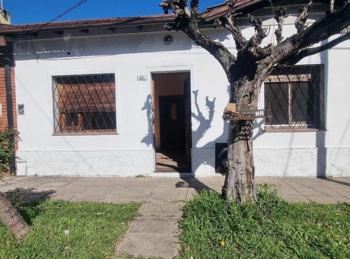 Casa · 56m² · 3 Ambientes · 2 Cocheras
