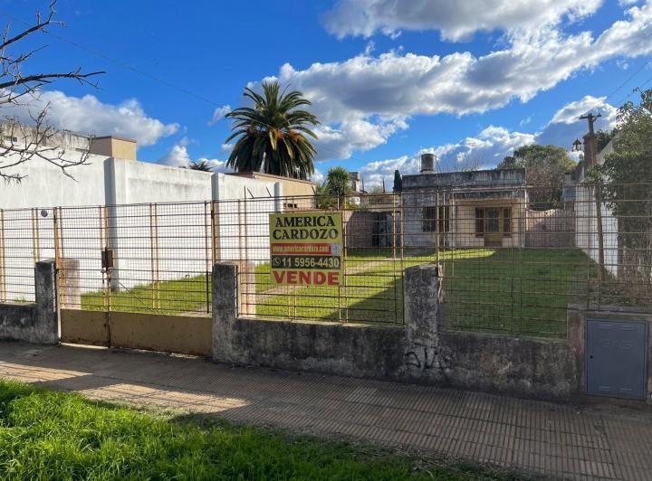 Casa · 80m² · 2 Dormitorios · 2 Cocheras