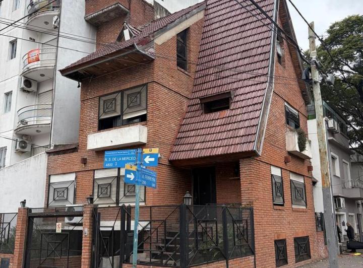 Casa · 240m² · 7 Ambientes · 1 Cochera