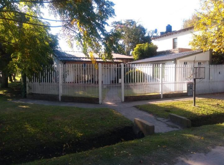 Casa · 70m² · 2 Dormitorios · 1 Cochera