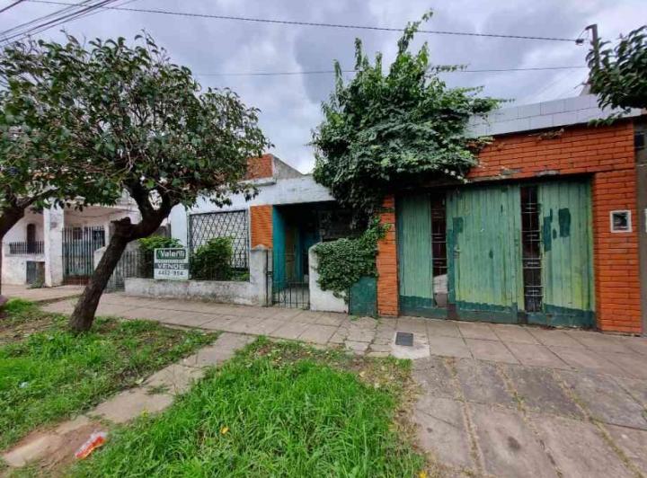Casa · 100m² · 4 Ambientes · 1 Cochera