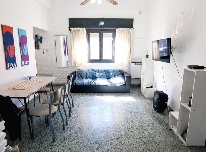 Casa · 150m² · 9 Ambientes