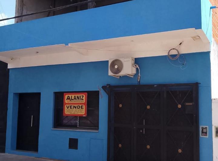 Casa · 330m² · 3 Dormitorios · 1 Cochera