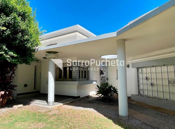 Casa · 100m² · 3 Ambientes · 2 Cocheras