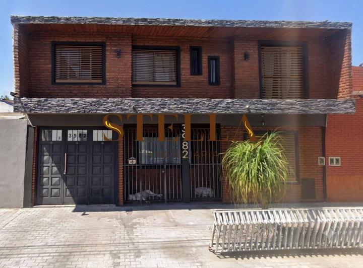 Casa · 160m² · 5 Ambientes