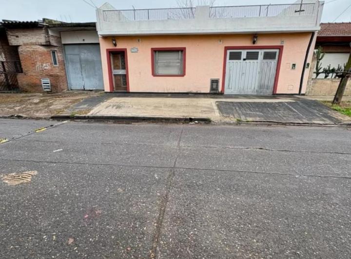 Casa · 110m² · 5 Ambientes · 1 Cochera