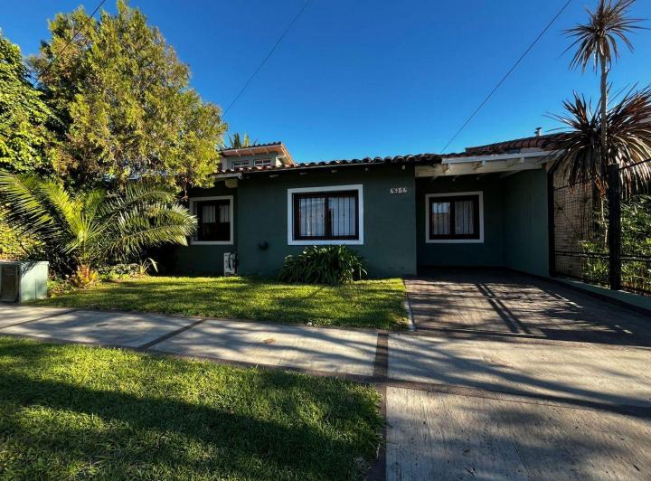 Casa · 176m² · 5 Ambientes · 1 Cochera