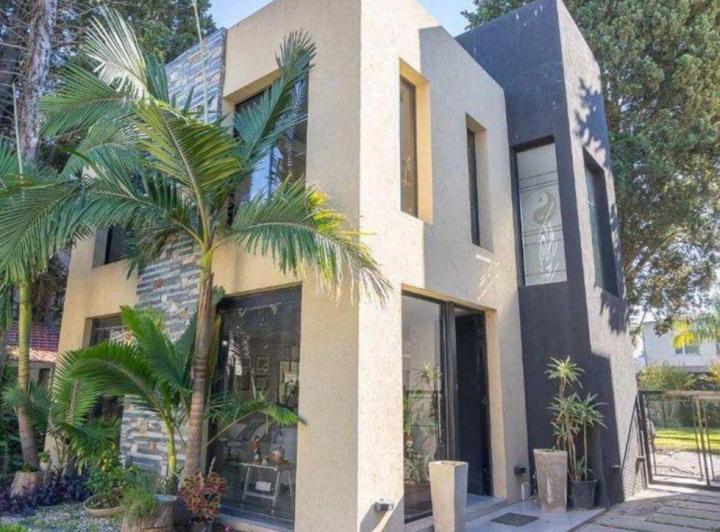 Casa · 150m² · 4 Ambientes · 1 Cochera