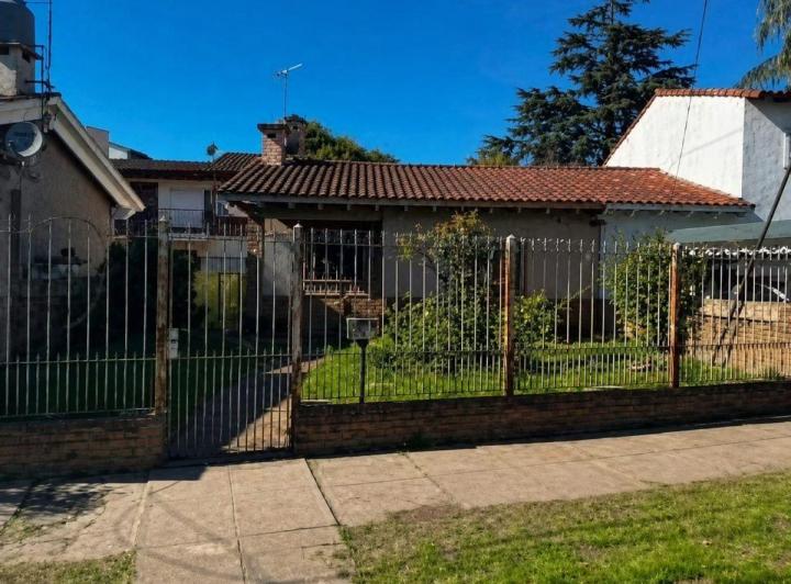 Casa · 300m² · 5 Ambientes