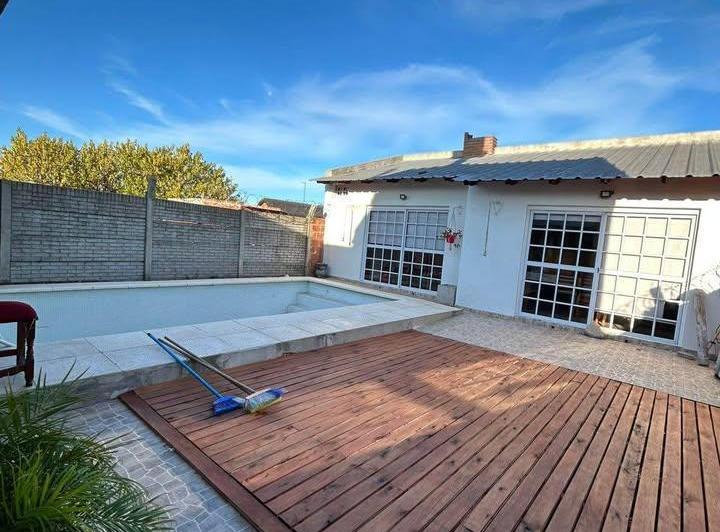 Casa · 250m² · 5 Ambientes