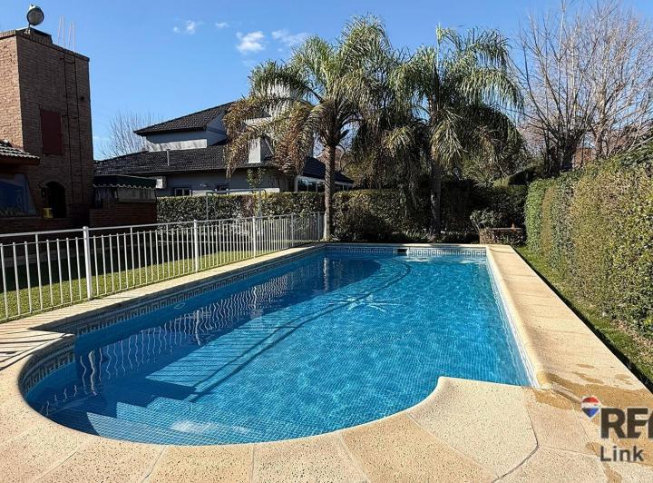 Casa · 108m² · 4 Ambientes · 1 Cochera