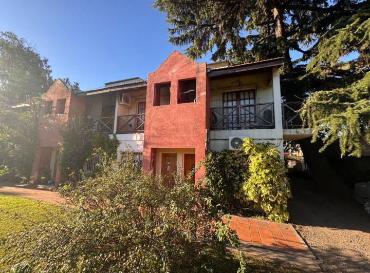 Casa · 79m² · 3 Ambientes · 1 Cochera