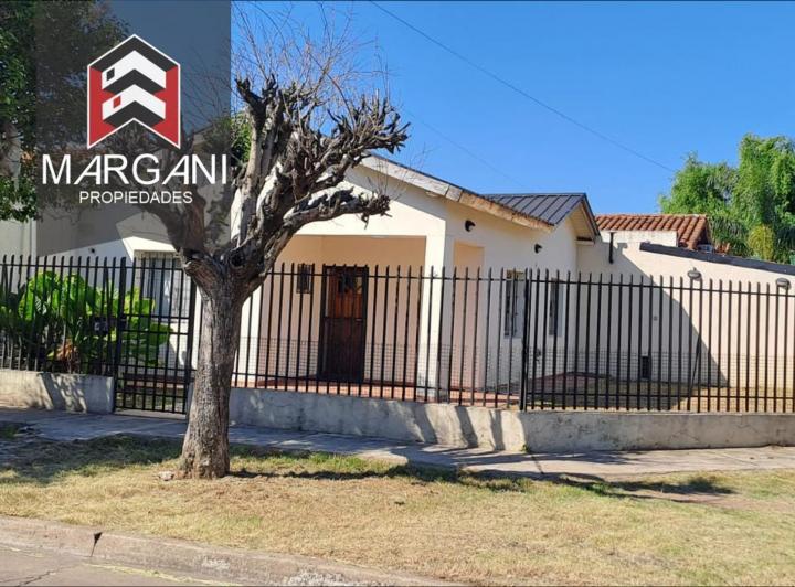 Casa · 120m² · 3 Ambientes · 2 Cocheras