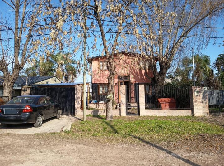 Casa · 85m² · 2 Ambientes · 1 Cochera