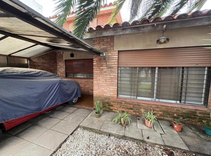 Casa · 144m² · 5 Ambientes · 1 Cochera