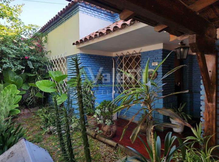 Casa · 156m² · 4 Ambientes · 2 Cocheras