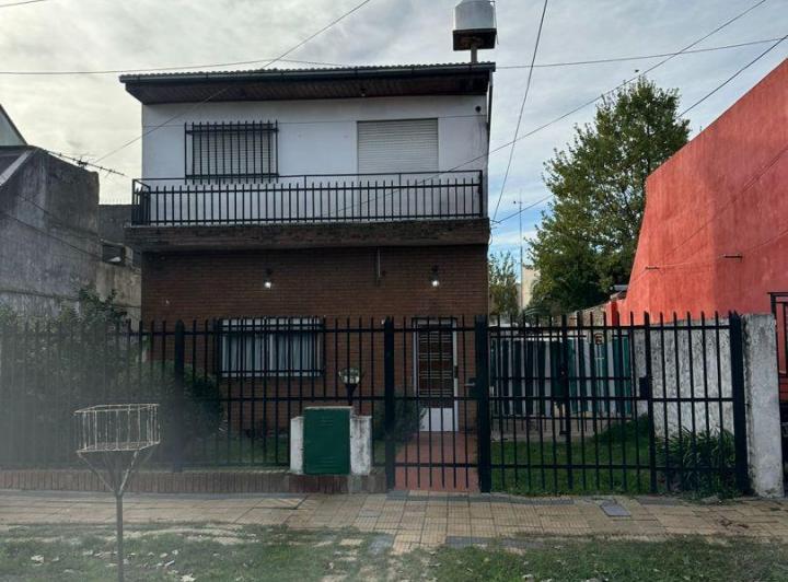 Casa · 140m² · 4 Ambientes