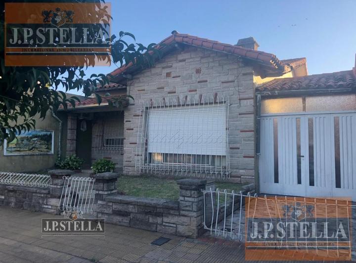 Casa · 120m² · 3 Ambientes · 2 Cocheras