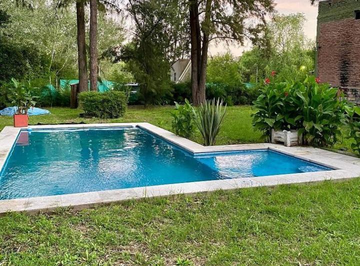 Casa · 350m² · 4 Ambientes · 2 Cocheras