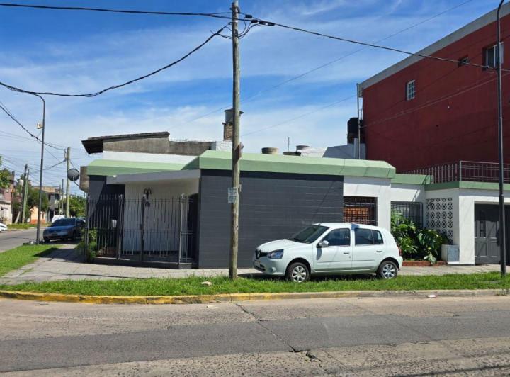 Casa · 109m² · 3 Ambientes · 2 Cocheras