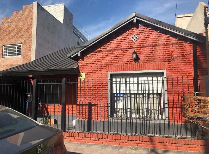 Casa · 92m² · 3 Ambientes · 1 Cochera