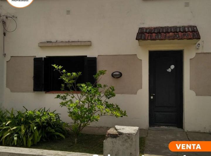 Casa · 600m² · 3 Dormitorios · 1 Cochera