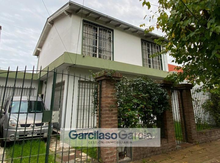 Casa · 144m² · 4 Ambientes · 1 Cochera