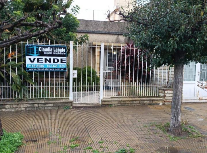Casa · 103m² · 3 Ambientes · 1 Cochera