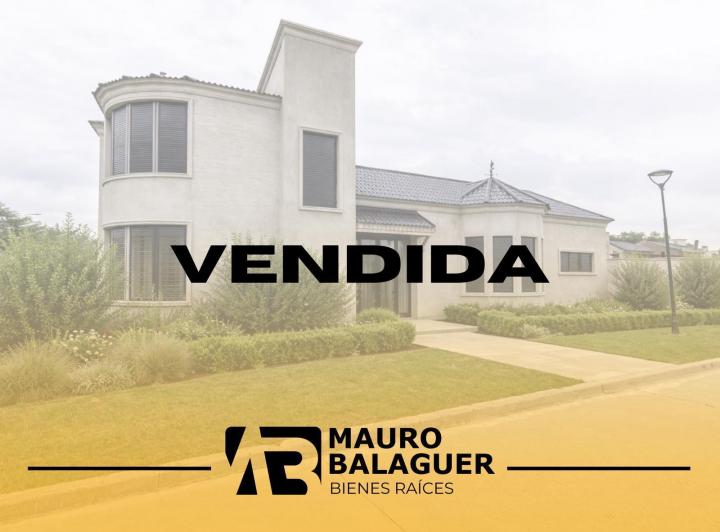 Casa · 262m² · 4 Ambientes