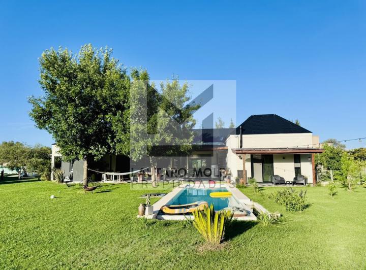 Casa · 170m² · 4 Ambientes · 2 Cocheras