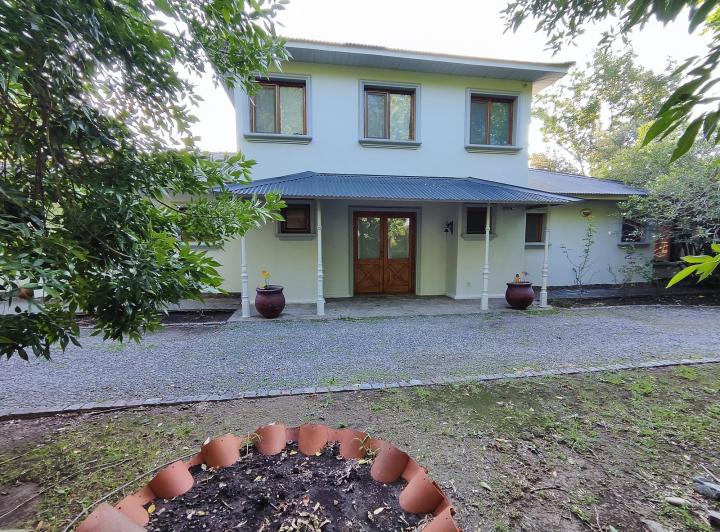 Casa · 290m² · 4 Dormitorios