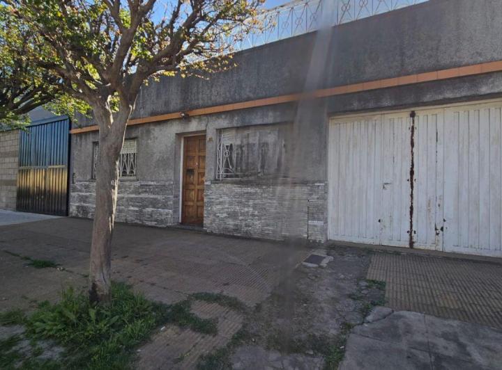 Casa · 90m² · 3 Ambientes · 1 Cochera