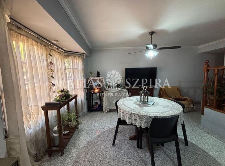 Casa · 132m² · 4 Ambientes · 1 Cochera