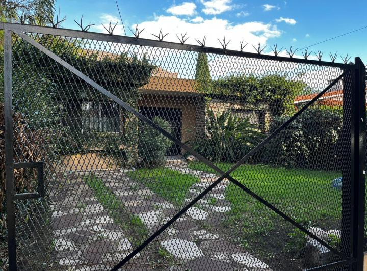 Casa · 110m² · 4 Ambientes · 2 Cocheras