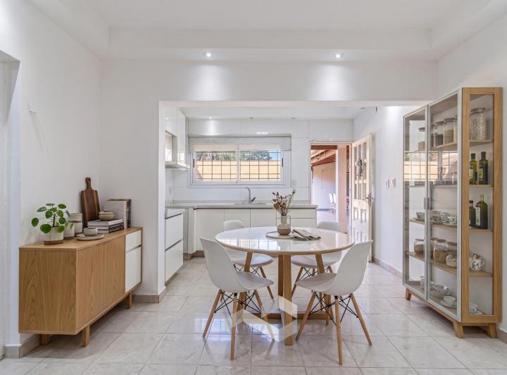 Casa · 135m² · 5 Ambientes · 3 Cocheras
