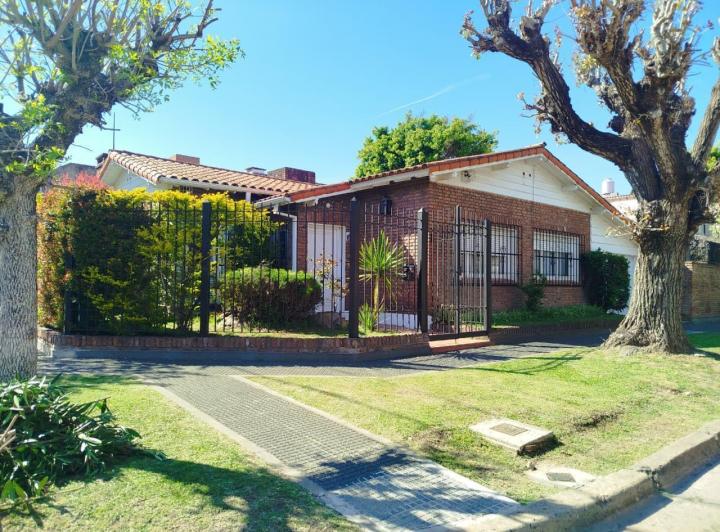Casa · 120m² · 3 Ambientes · 1 Cochera