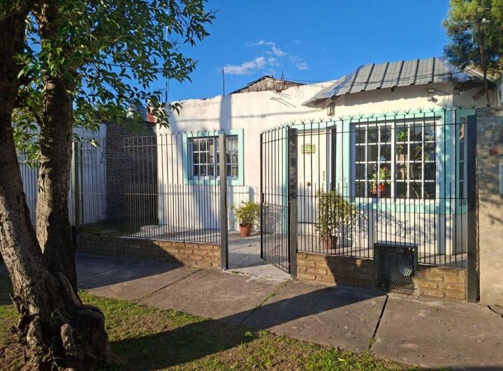 Casa · 70m² · 3 Ambientes · 1 Cochera