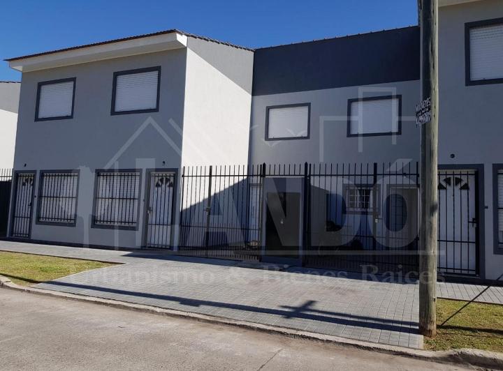 Casa · 90m² · 3 Ambientes · 1 Cochera