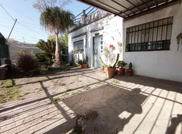 Casa · 100m² · 3 Ambientes · 2 Cocheras
