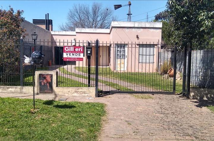 Casa · 150m² · 5 Ambientes · 2 Cocheras