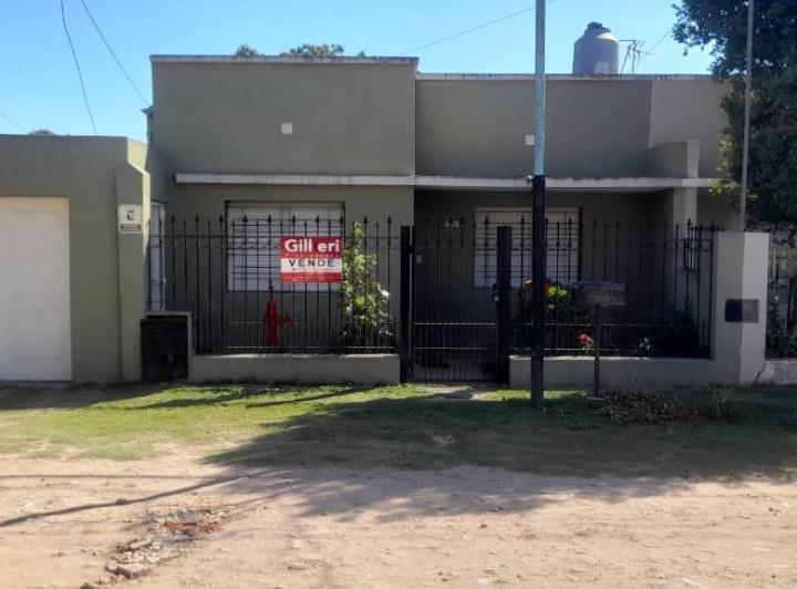 Casa · 100m² · 4 Ambientes · 1 Cochera
