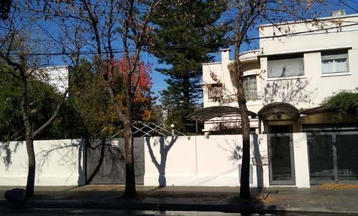 Casa · 170m² · 5 Ambientes · 1 Cochera