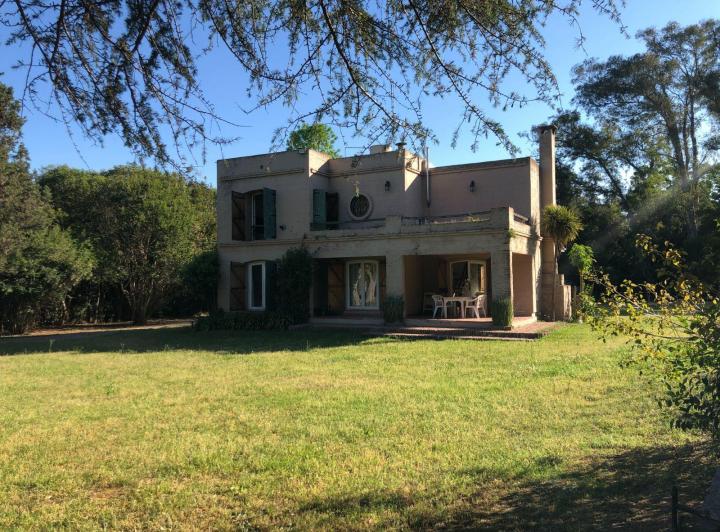 Casa · 250m² · 3 Dormitorios