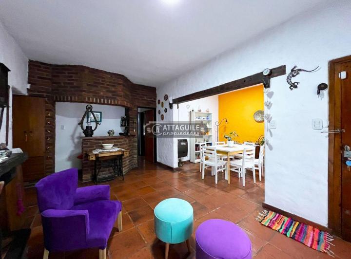 Casa · 161m² · 5 Ambientes · 1 Cochera