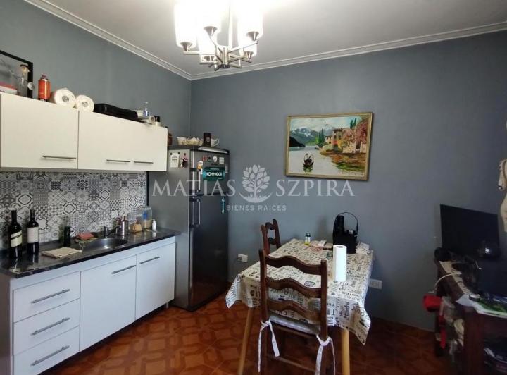 Casa · 186m² · 8 Ambientes · 1 Cochera